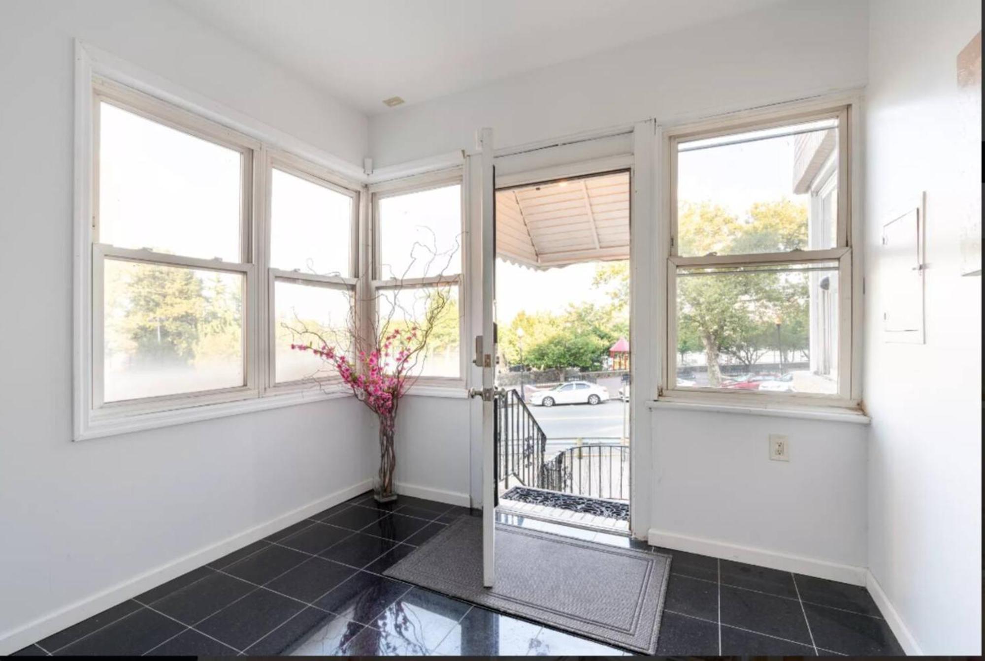 Nyc Gateway! 20 Mins To Time Square, Great Value! 1b West New York